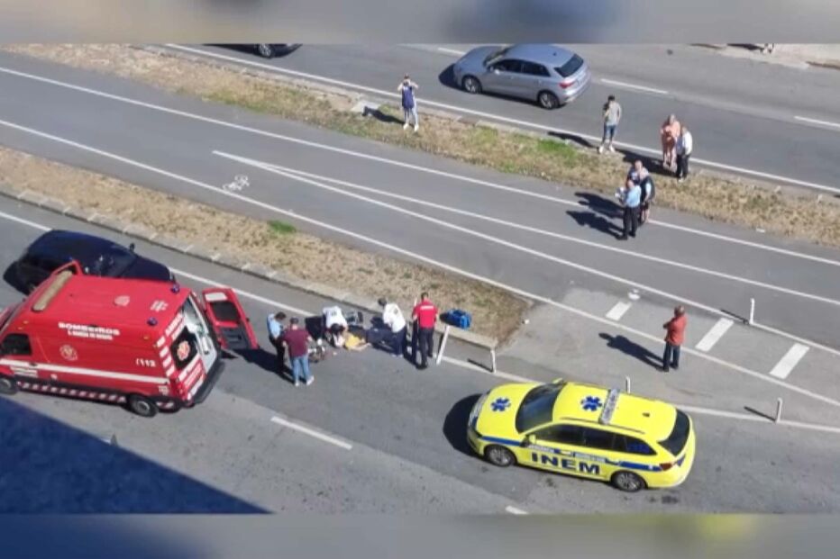 Homem sem carta atropela procurador ao fugir à PSP em contramão no Porto