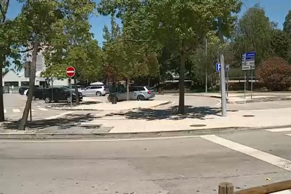 Homem apanhado a conduzir carro roubado após perseguição na A1 em Estarreja