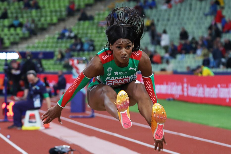 39216569.JPG (14997496) (Milenium)