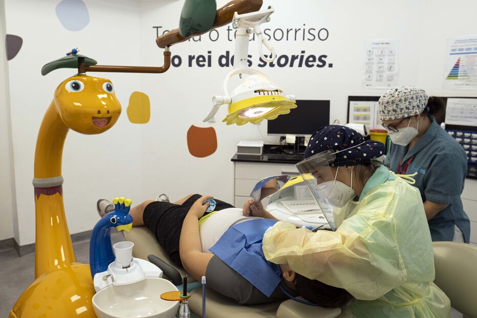 2022-08-25_14_27_18 COR - JORNAL 15 763-P22-23- 25 de agosto versao 2 - Correio da Manha_Page_1_Image_0182.jpg