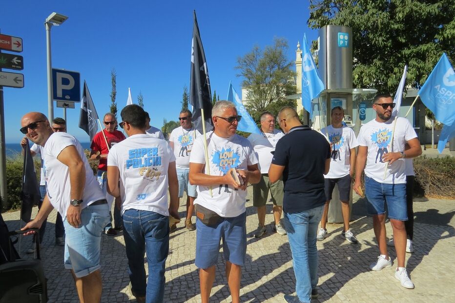 Polícias, Praia da Rocha