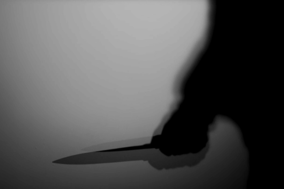 Jovem leva 7 facadas em guerra de gangs e acaba a lutar pela vida no Hospital Amadora-Sintra