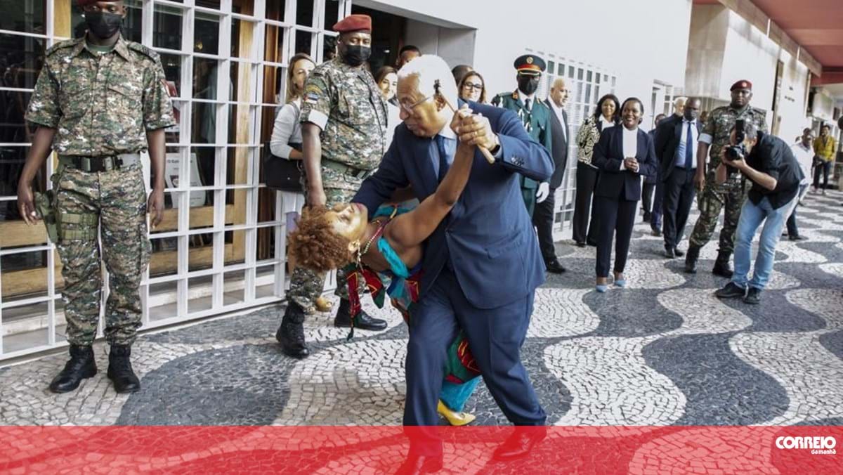 Costa ends cultural day in Maputo with foot dancing