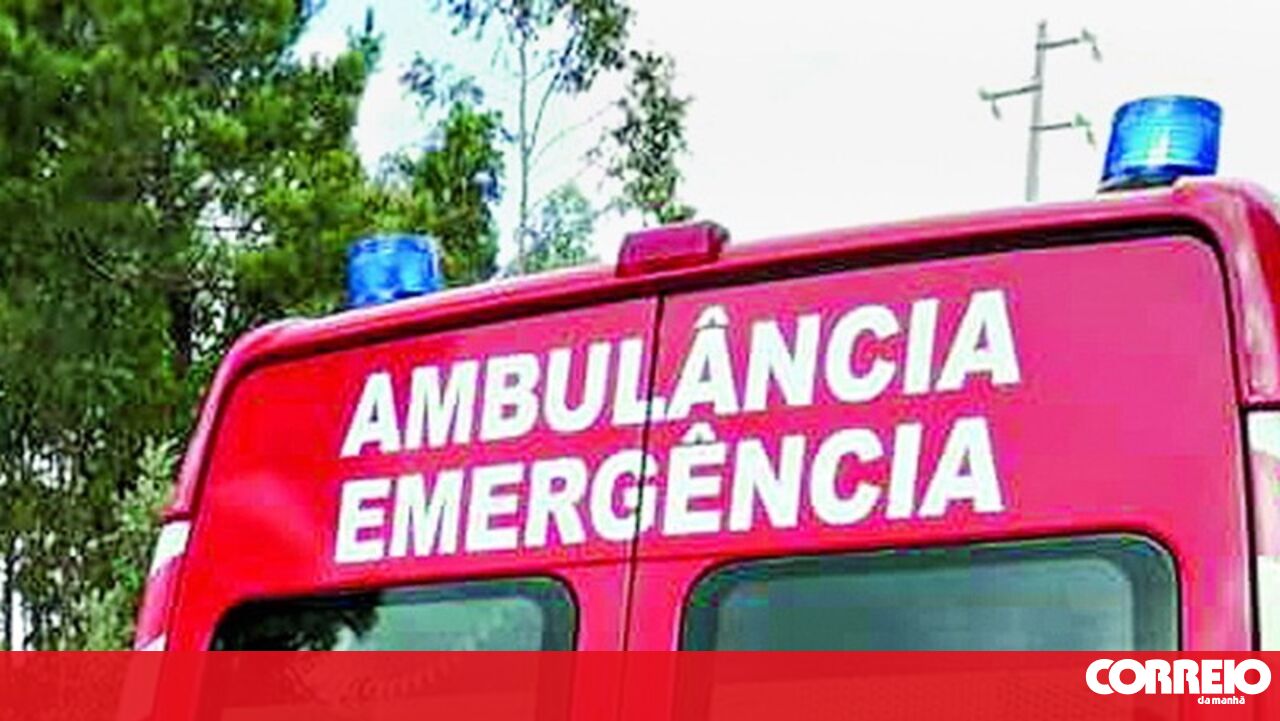 Lisbon Building Facade Collapse Forces 10 Residents Out of Their Homes - No Injuries Reported