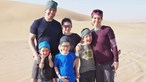 Família canadiana faz viagem pelo mundo antes que os quatro filhos percam a visão