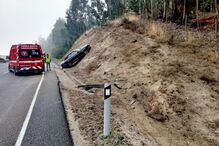 Dois feridos em despiste de carro na A7 em Famalicão