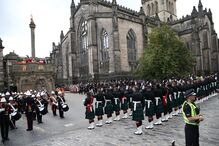 Isabel II, morte, Inglaterra, Família Real