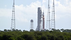 NASA cancela lançamento de foguetão da missão Artemis I devido a tempestade 'Ian' nos EUA