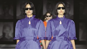 Gémeos fazem furor na Semana da Moda de Milão