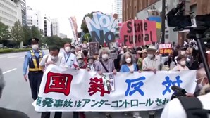 Funeral de Estado de Shinzo Abe marcado por protestos em Tóquio
