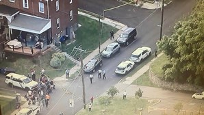 Um morto e quatro feridos em tiroteio numa escola secundária em Filadélfia nos EUA