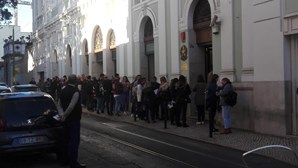 Greve de funcionários locais do Consulado-geral do Brasil em Lisboa "foi suspensa"
