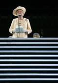 Rainha Isabel II a discursar na abertura do 18.º Jogos da Commonwealth