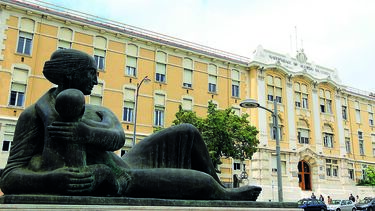 Maternidade Alfredo da Costa