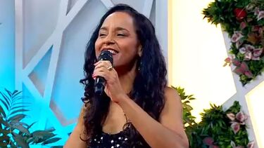 Cantora Carla Visi apresentou o tema “Conto de Areia”