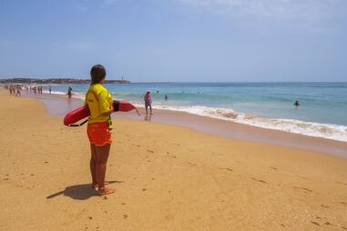 Nadadores-salvadores