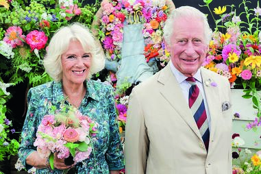 Casal real: a rainha consorte, Camilla Parker-Bowles, com o rei Carlos III
