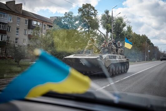 EUA suspendem envio de algumas armas prometidas a Kiev