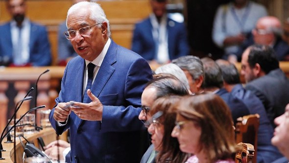 Oposição acusa António Costa de usar "truques" nas medidas para os pensionistas 