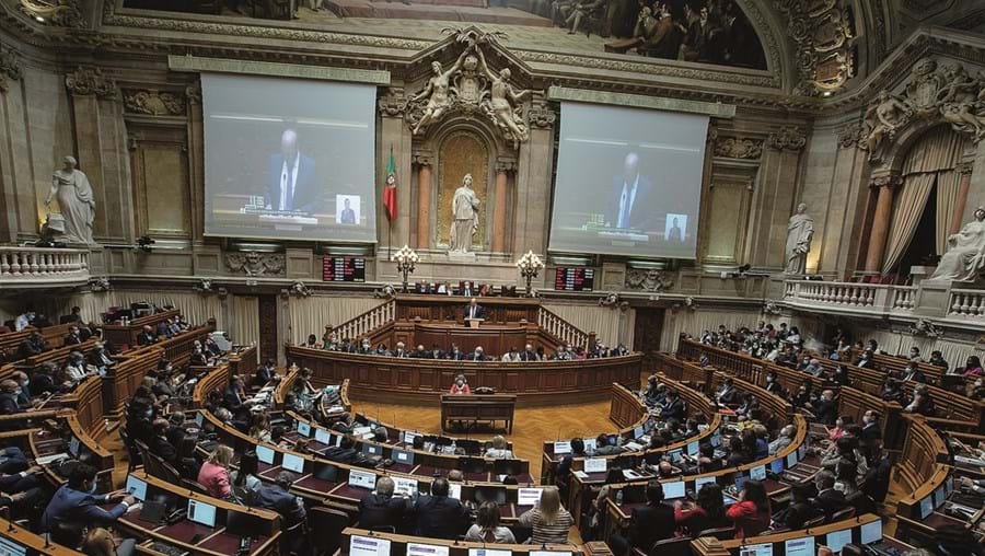 Debates parlamentares vão voltar ao plenário da Assembleia da República 