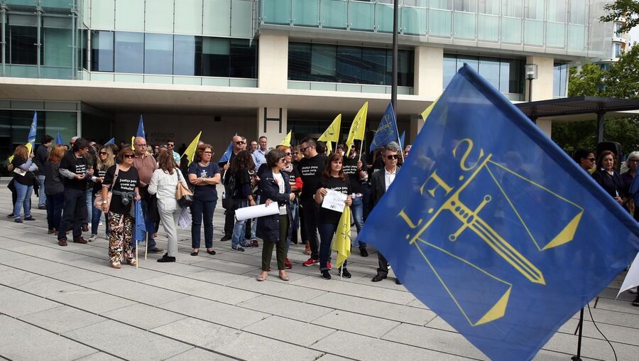 Sindicato, Oficiais de Justiça, bandeira
