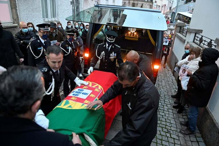 Funeral de agente da PSP emocionou o País