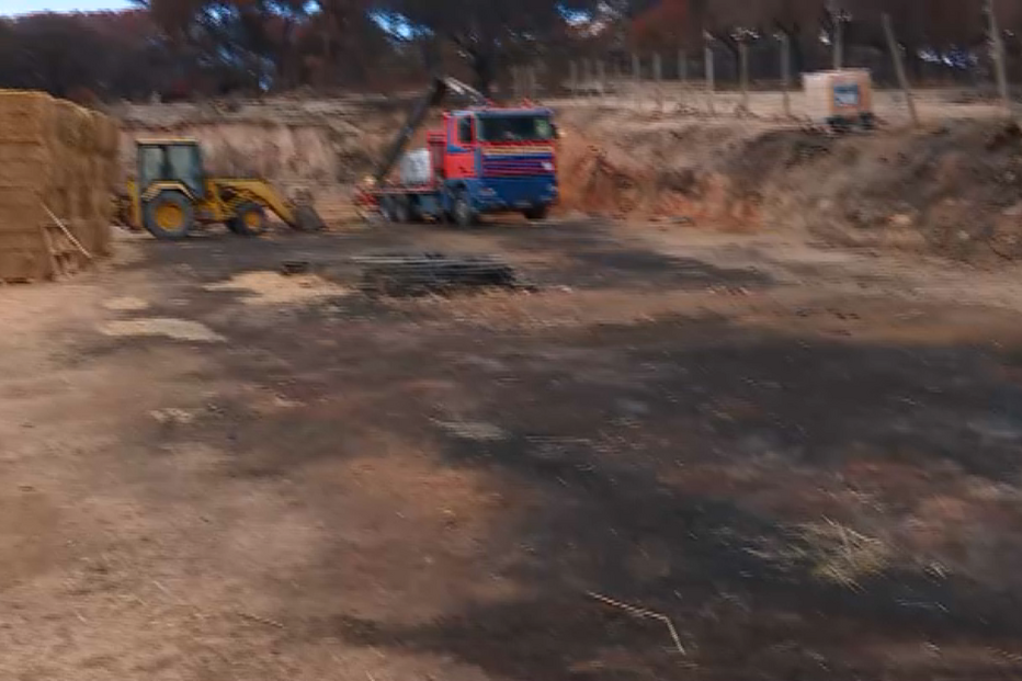 “Há um longo caminho para a reconstrução”: Fogo em Faro e Loulé deixa rasto de destruição