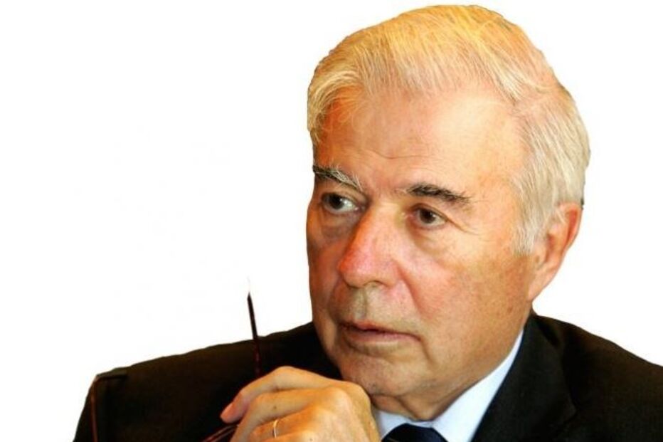 Paulo de Pitta e Cunha, professor catedrático da Faculdade de Direito de Lisboa