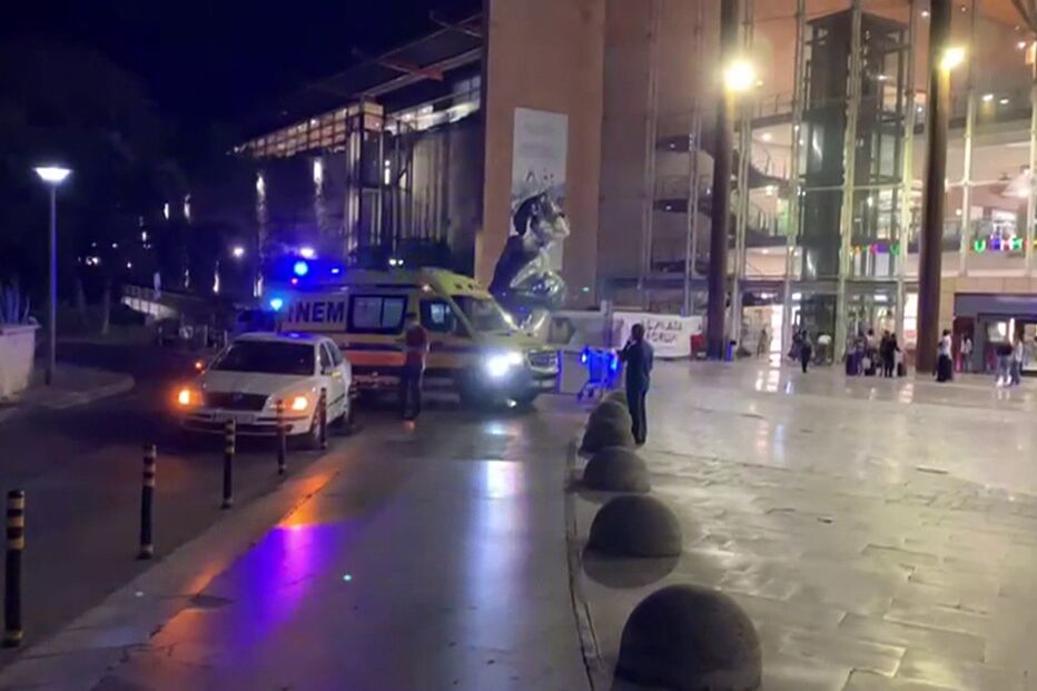 Almada Fórum, tiroteio, Almada, criança ferida, homem detido