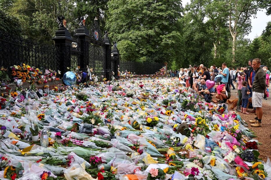 Isabel II, morte, Inglaterra, Família Real