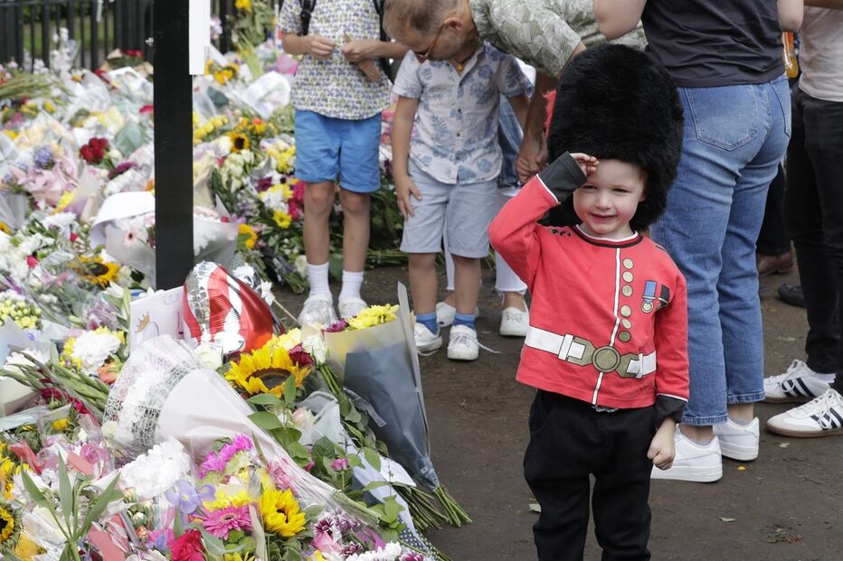 Isabel II, morte, Inglaterra, Família Real