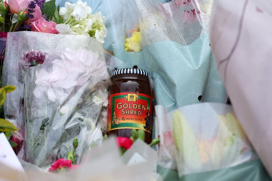 Isabel II, morte, Inglaterra, Família Real