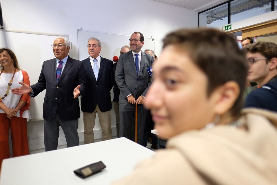 Ministro da Educação, escolas, alunos, professores