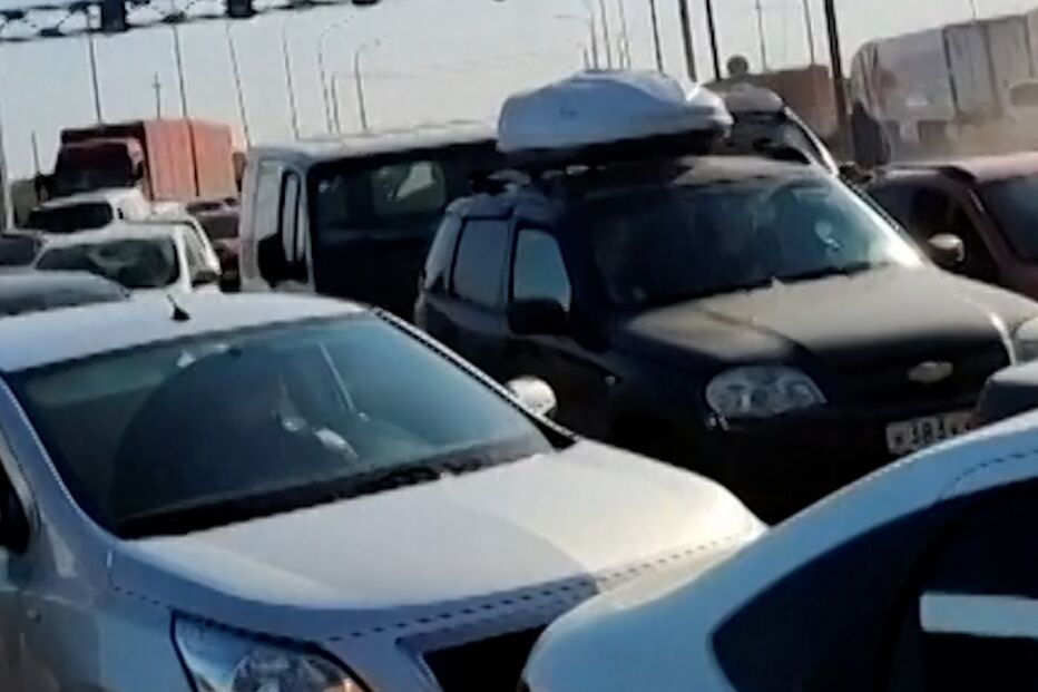 Congestionamento na fronteira da Rússia para o Cazaquistão 