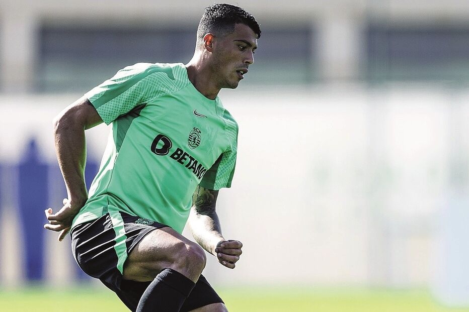 Porro lesionou-se no jogo-treino com o Vilafranquense (leões venceram 1-0)