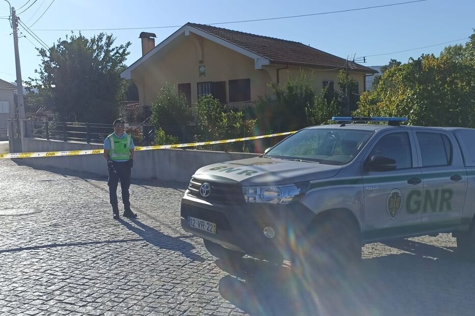 Homem sequestra mulher e filhas na própria casa em Amares durante duas horas
