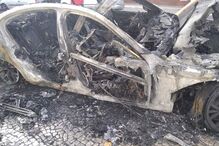 Carro incendiado