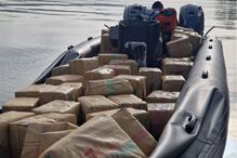 Colisão entre lancha carregada de haxixe e embarcação da GNR durante perseguição faz um ferido grave