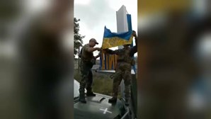 Forças ucranianas retomam o controlo da cidade de Lyman