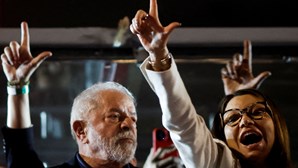 Lula vence presidenciais do Brasil mas falha vitória à primeira volta