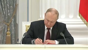 Putin anexa formalmente mais de 15% de território da Ucrânia