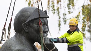 Finlândia retira último busto de Lenine ainda em exibição no país