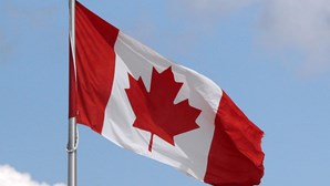 Canadá interdita entrada a dez mil responsáveis do regime iraniano