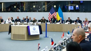 NATO ameaça com "resposta física" a eventual ataque nuclear na Ucrânia