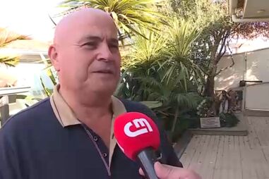 Carro de bruxo de Fafe vandalizado no Porto