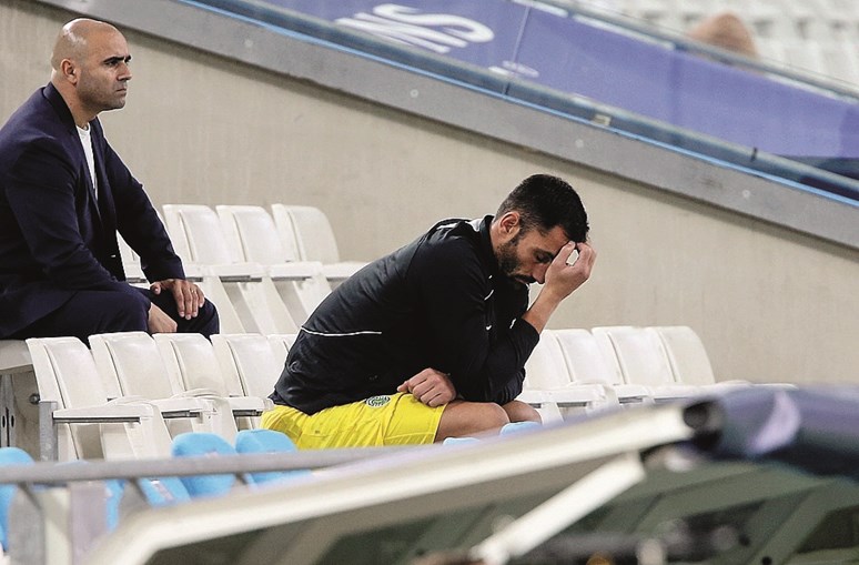 O espanhol estava visivelmente afetado após a sua saída precoce, que deixou a equipa do Sporting com dez