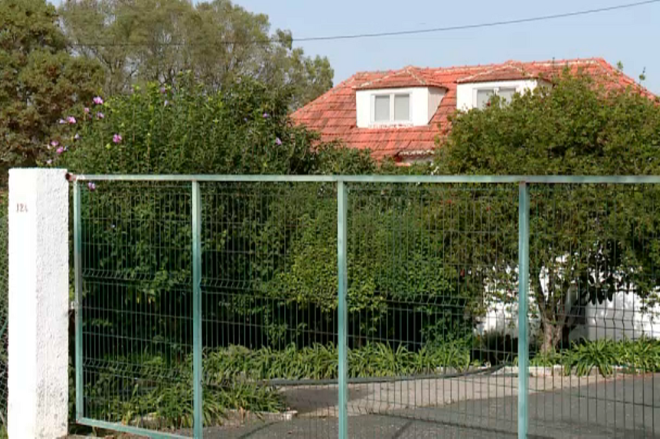 Mulher assassinada à frente dos quatro filhos