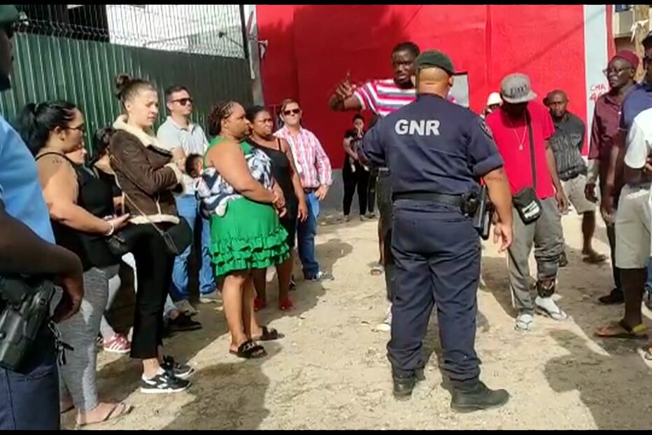 Bairro 2º Torrão, amianto, Almada