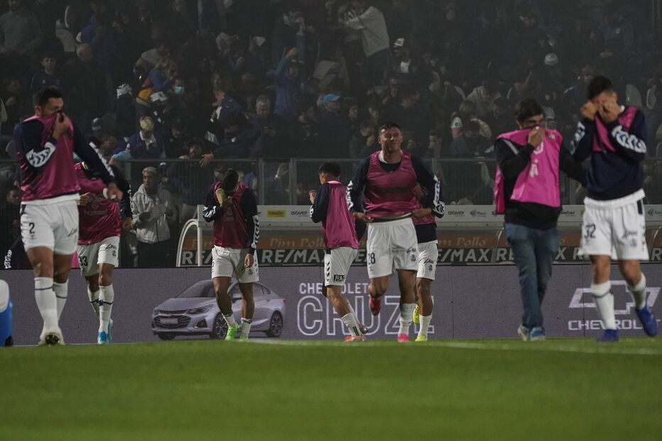 Adepto argentino morre em confrontos durante jogo entre Gimnasia e Boca Juniors