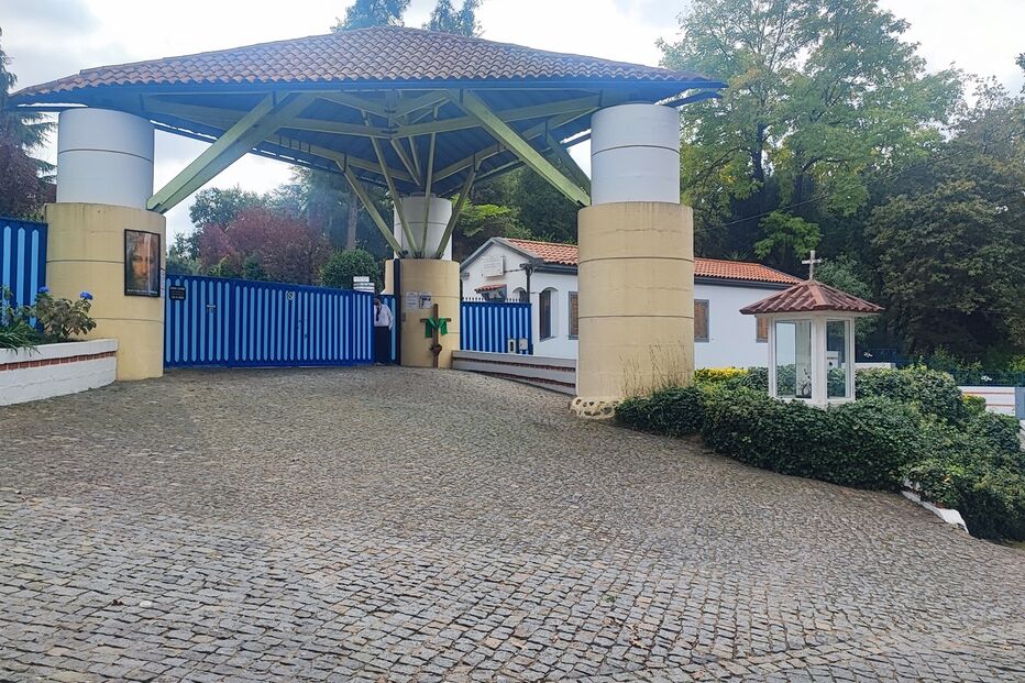 Vassula Ryden, Famalicão 